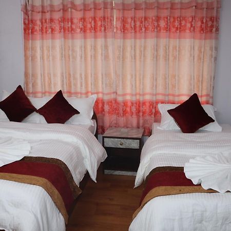 Om Tara Guest House Pvt Ltd Katmandu Zewnętrze zdjęcie