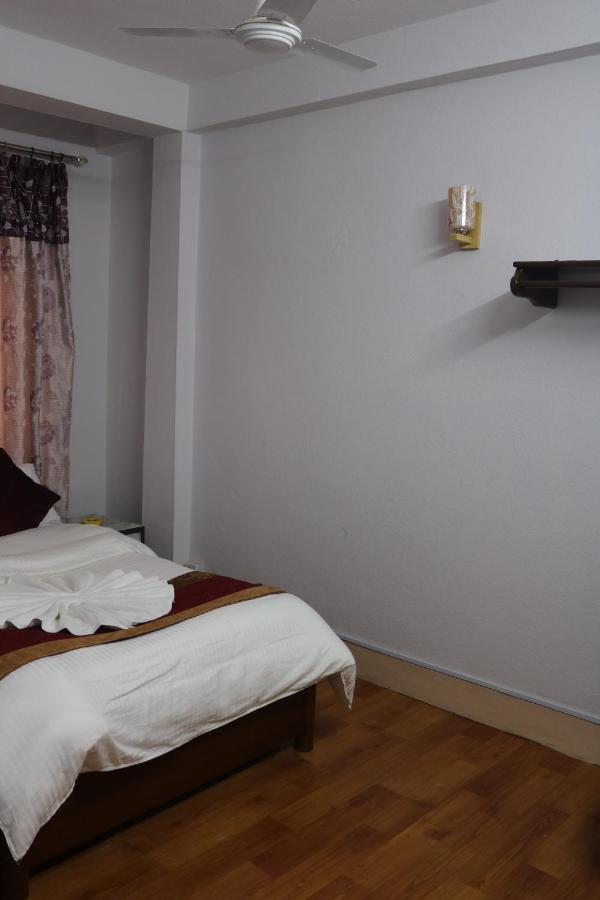 Om Tara Guest House Pvt Ltd Katmandu Zewnętrze zdjęcie