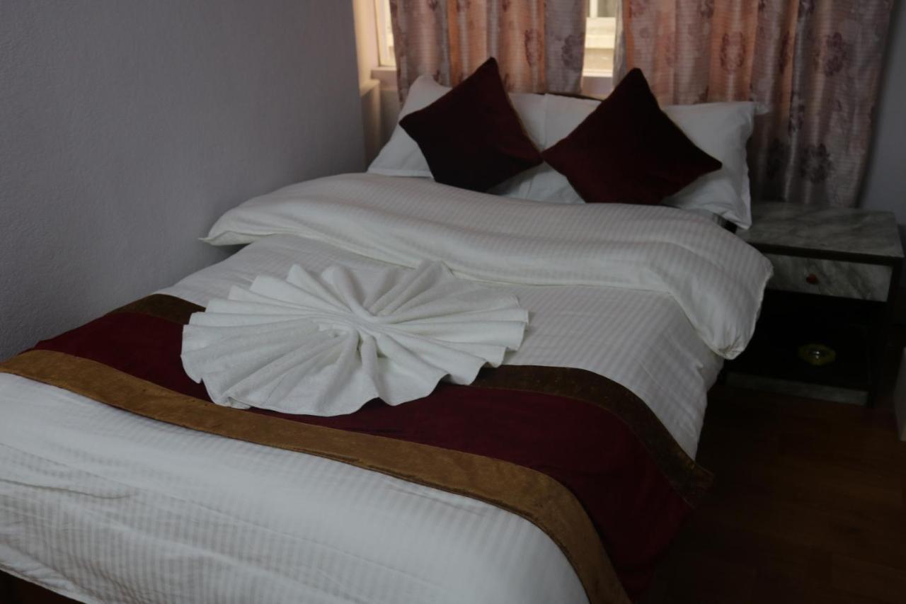 Om Tara Guest House Pvt Ltd Katmandu Zewnętrze zdjęcie