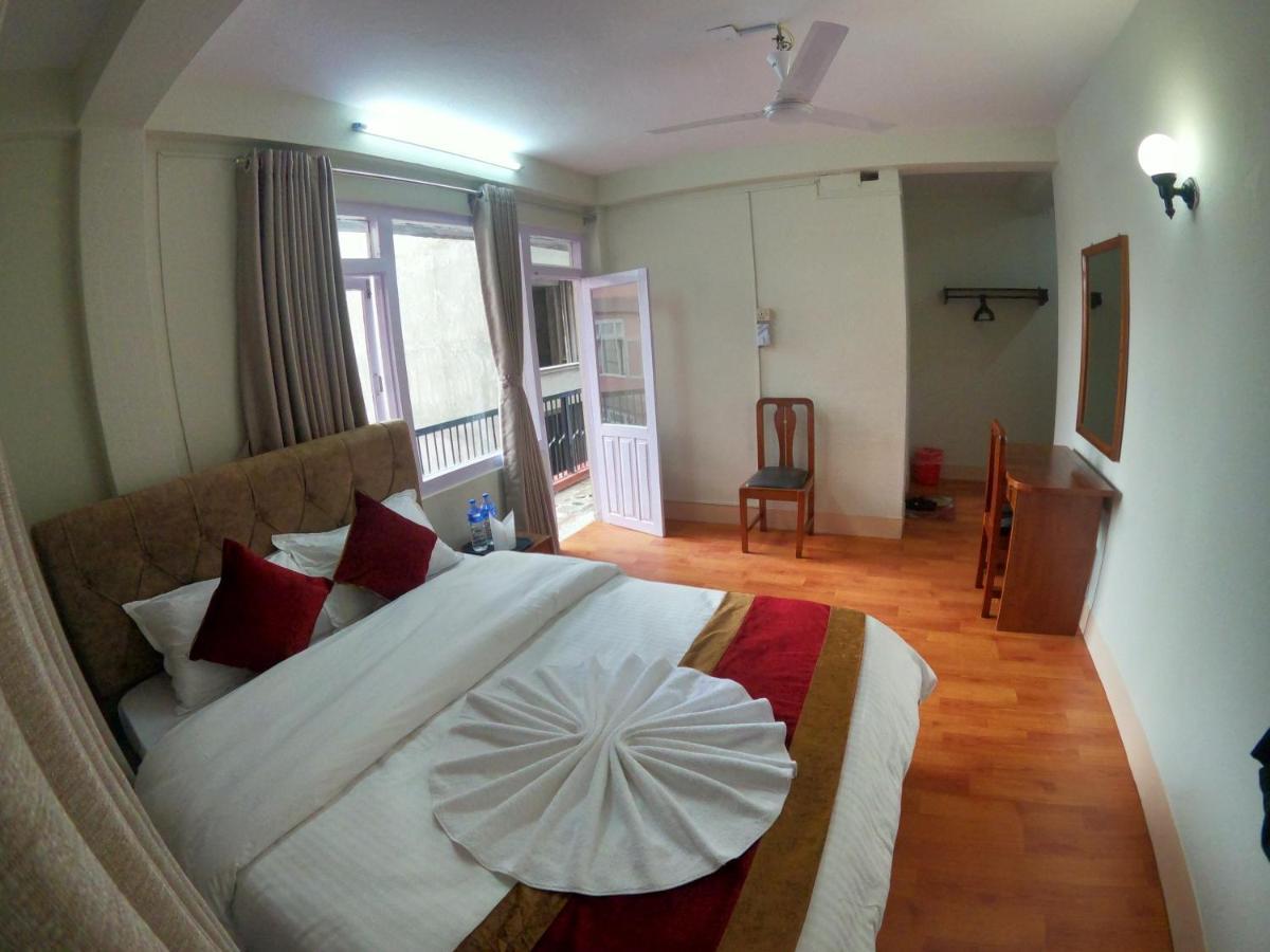 Om Tara Guest House Pvt Ltd Katmandu Zewnętrze zdjęcie